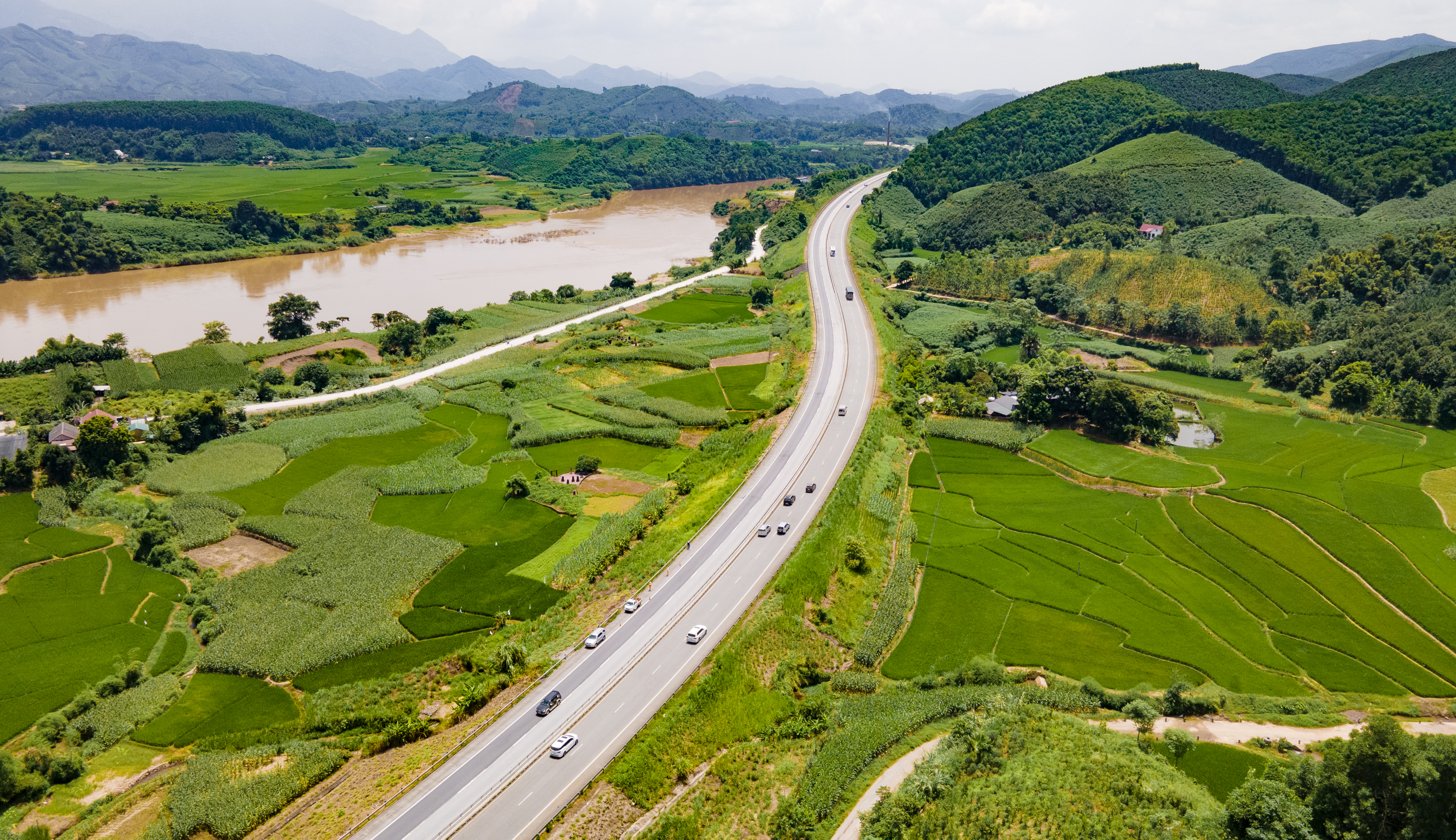 THÔNG BÁO KẾ HOẠCH LỰA CHỌN NHÀ THẦU các gói thầu tư vấn để thi công hạng mục còn lại dự án đường cao tốc Đà Nẵng - Quảng Ngãi