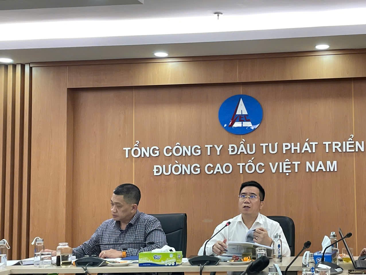 Ban chỉ đạo Chuyển đổi số của VEC làm việc xem xét thông qua Đề án chiến lược chuyển đổi số của VEC giai đoạn 2025-2030 và định hướng 2035.